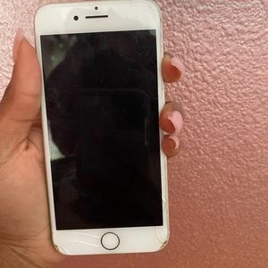 IPHONE 8 (SERVICE LOCKED)